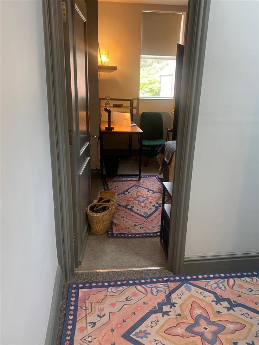 Images for Room 4, 427 Smithdown Road, Wavertree