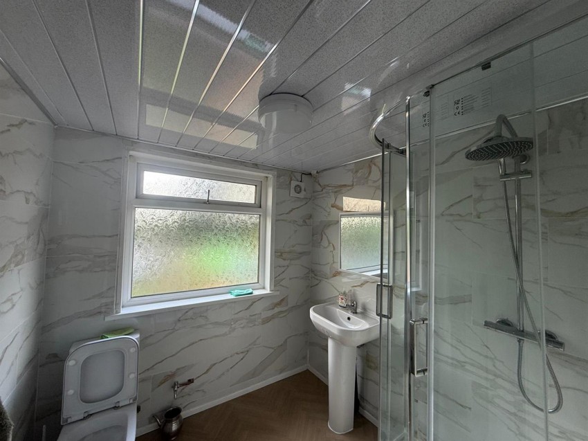 Images for Primrose Avenue, Farnworth