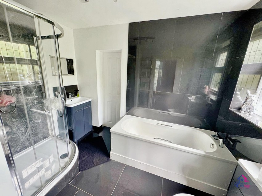 Images for Manthorpe Road, Grantham