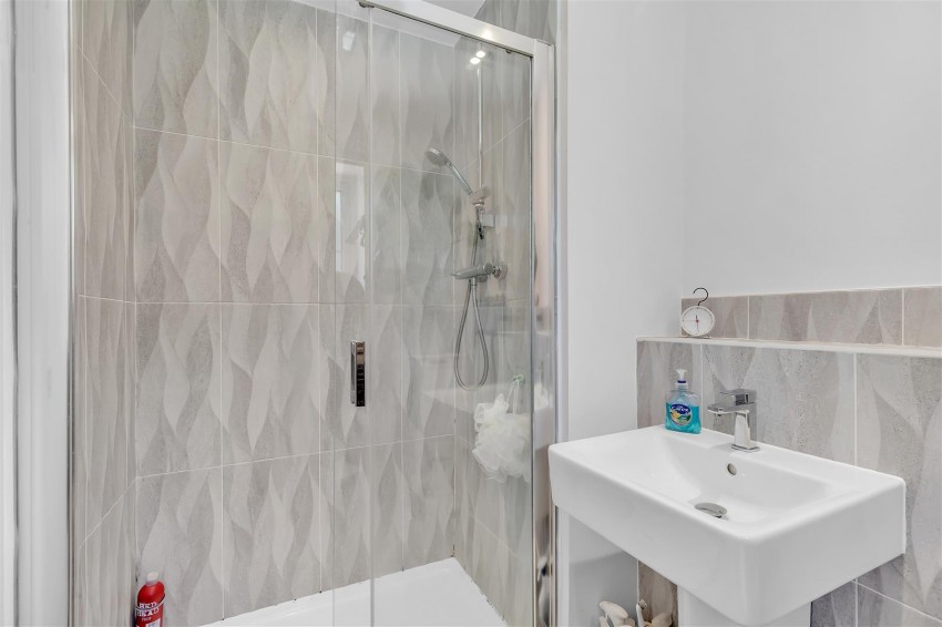 Images for Hayler Gardens, Southwater