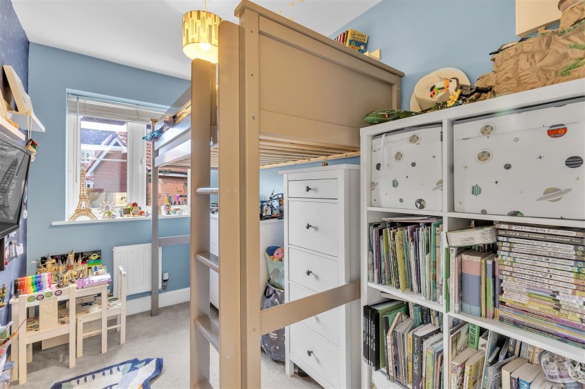 Images for Hayler Gardens, Southwater