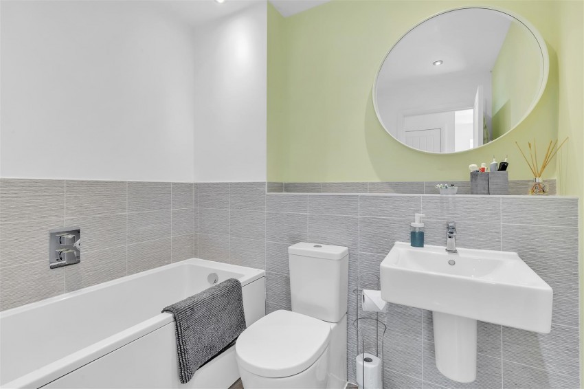 Images for Hayler Gardens, Southwater