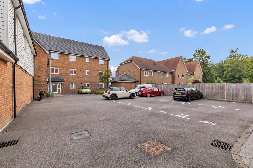 Images for Bricklayer Lane, Faygate