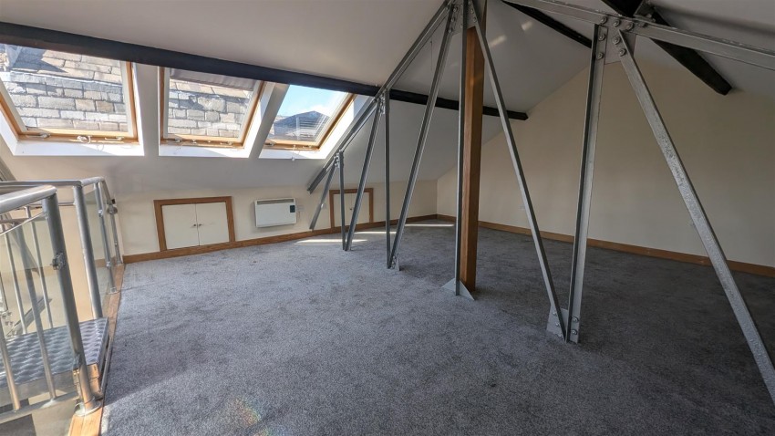 Images for Broadgate House, Bradford