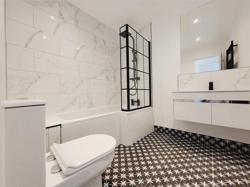 Images for Clays Lane, Branston