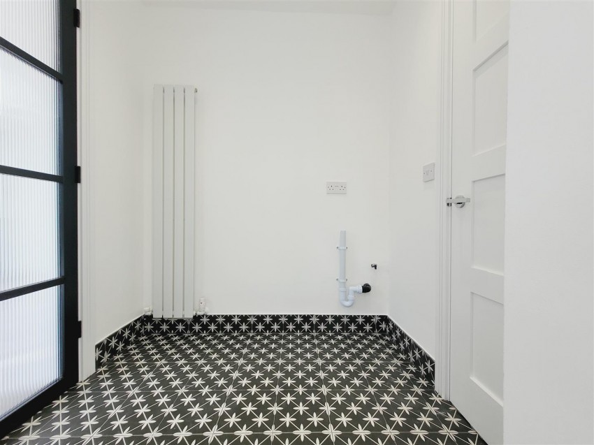 Images for Clays Lane, Branston