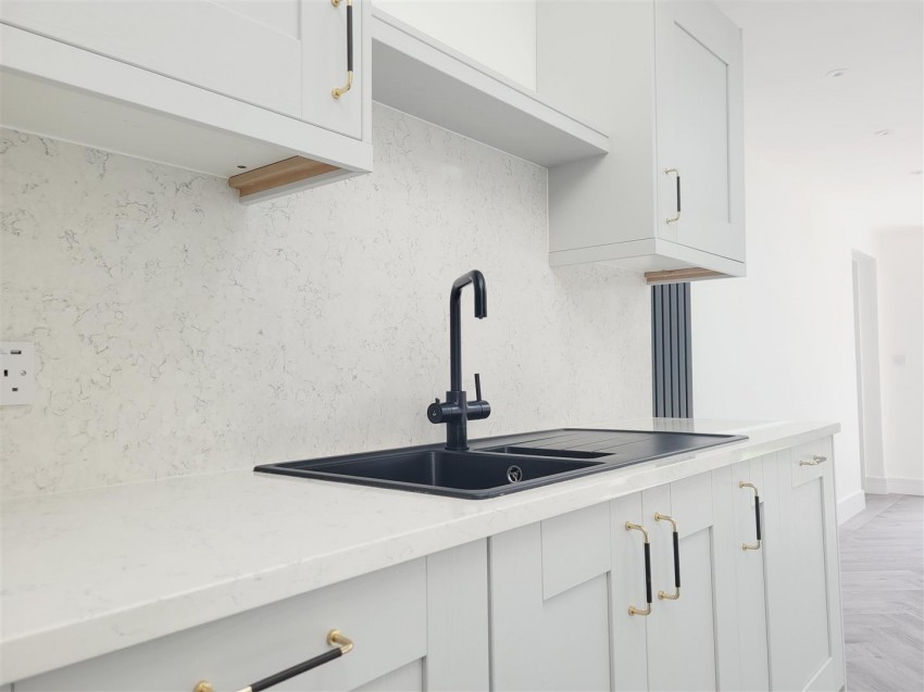 Images for Clays Lane, Branston