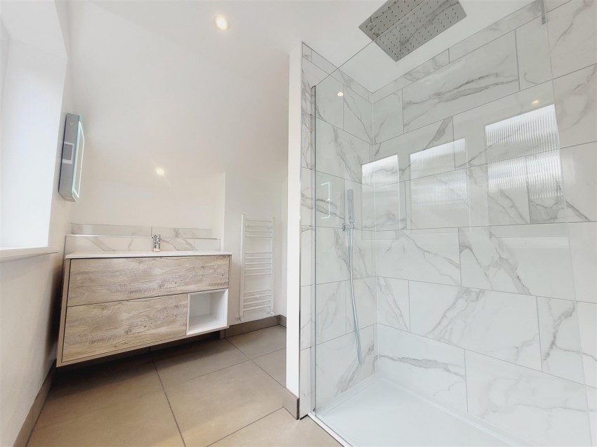 Images for Clays Lane, Branston