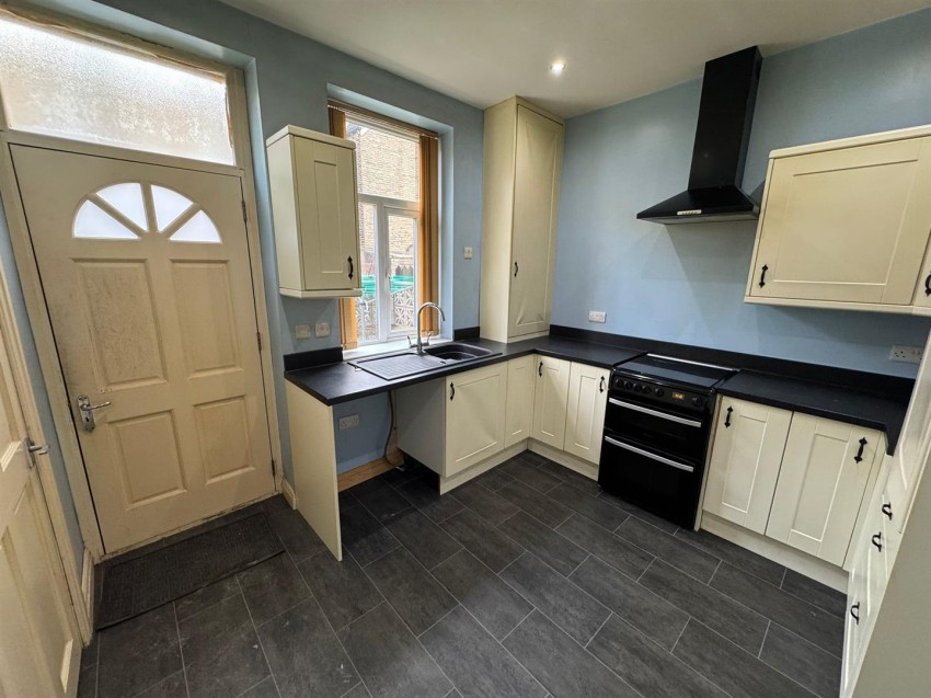 Images for Third Avenue, Keighley