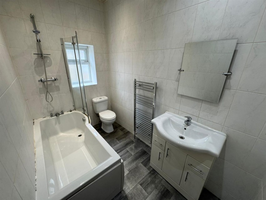 Images for Third Avenue, Keighley