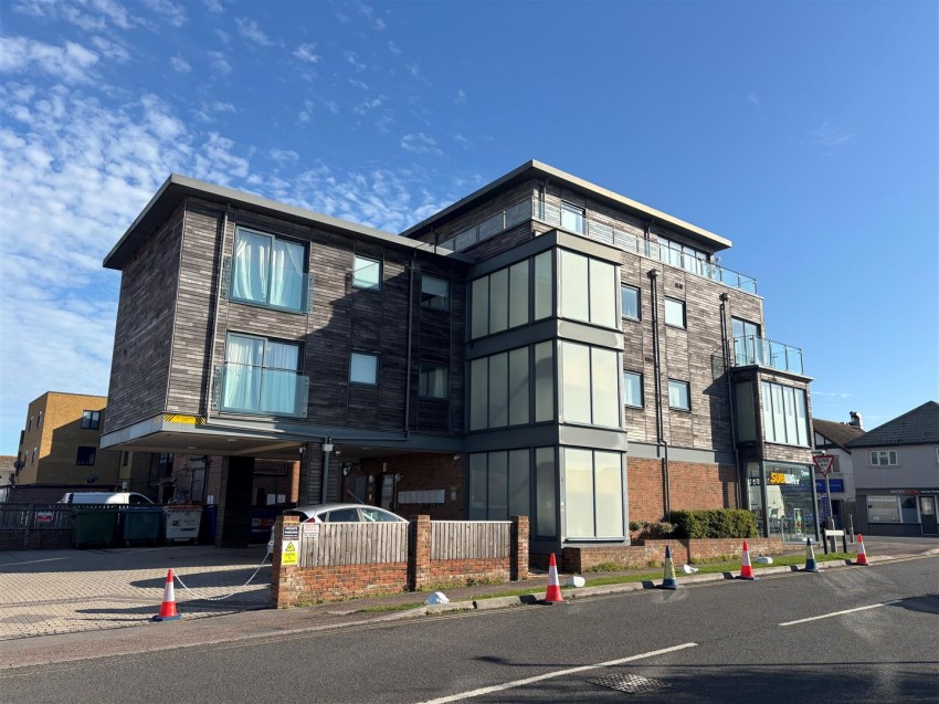 Images for 27a Keymer Avenue, Peacehaven