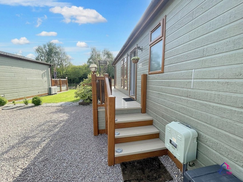 Images for Wagtail Country Park, Cliff Lane, Marston