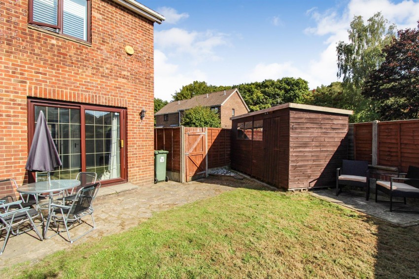 Images for Roebuck Close, Horsham