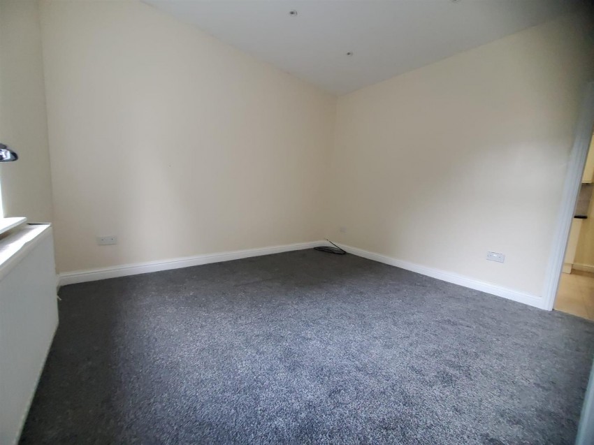 Images for The Courtyard, Blackmoorfoot Road, Crosland Moor, HD4