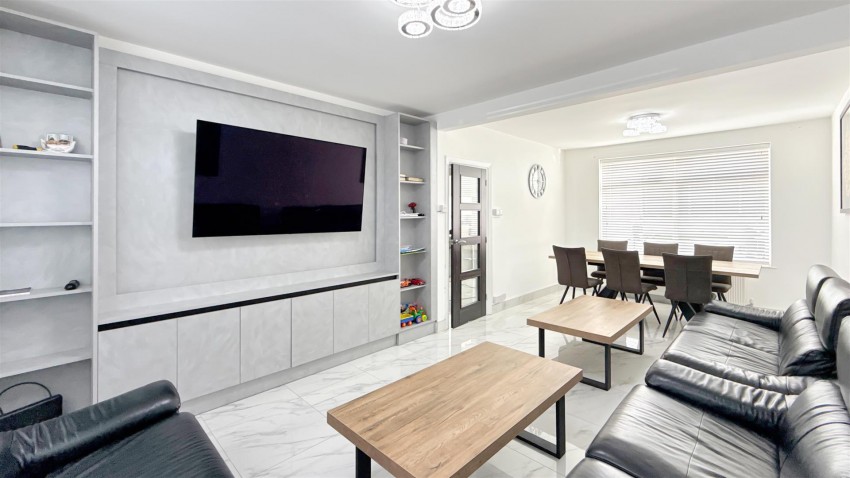 Images for Fifth Avenue, Bolton