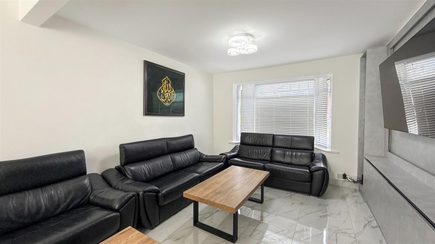 Images for Fifth Avenue, Bolton