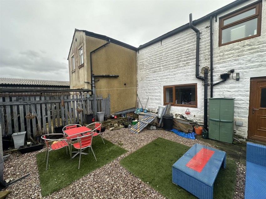 Images for Higher Springhead, Oakworth, Keighley