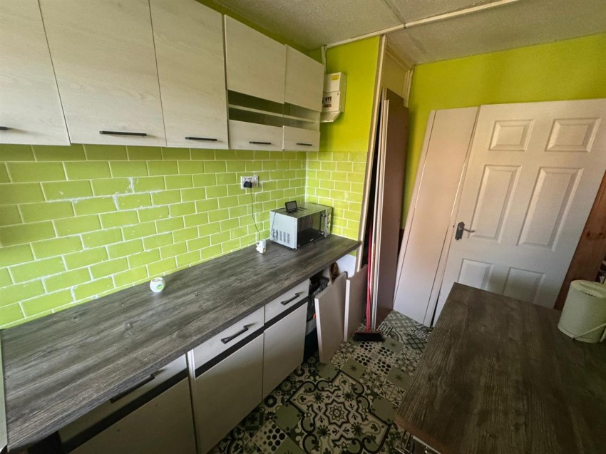 Images for Flat 60 Regency Court Bradford BD8 9EX,