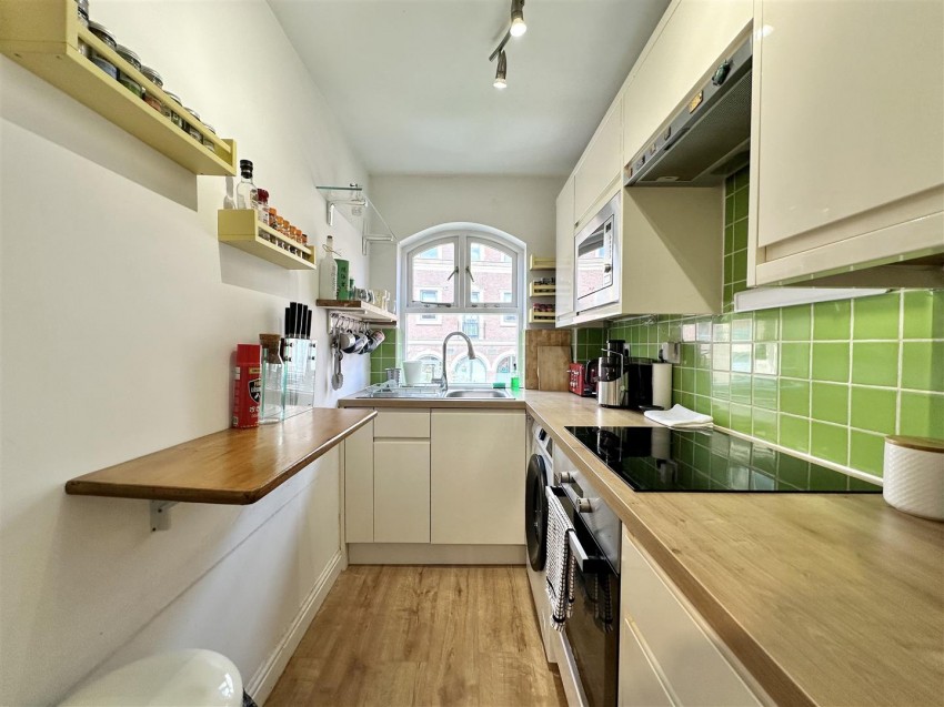 Images for Riverside Court, Leeds