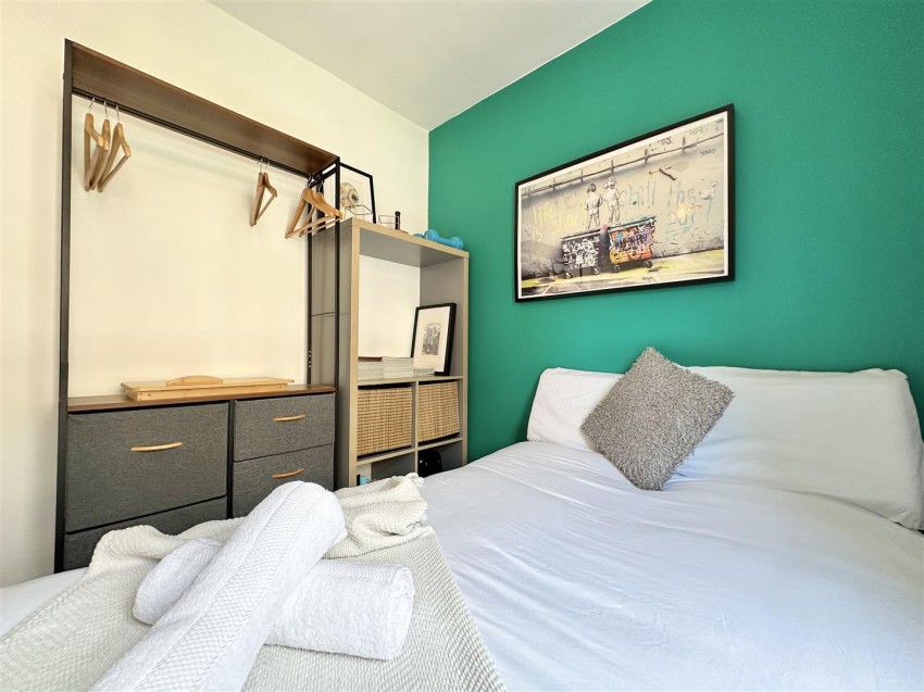 Images for Riverside Court, Leeds