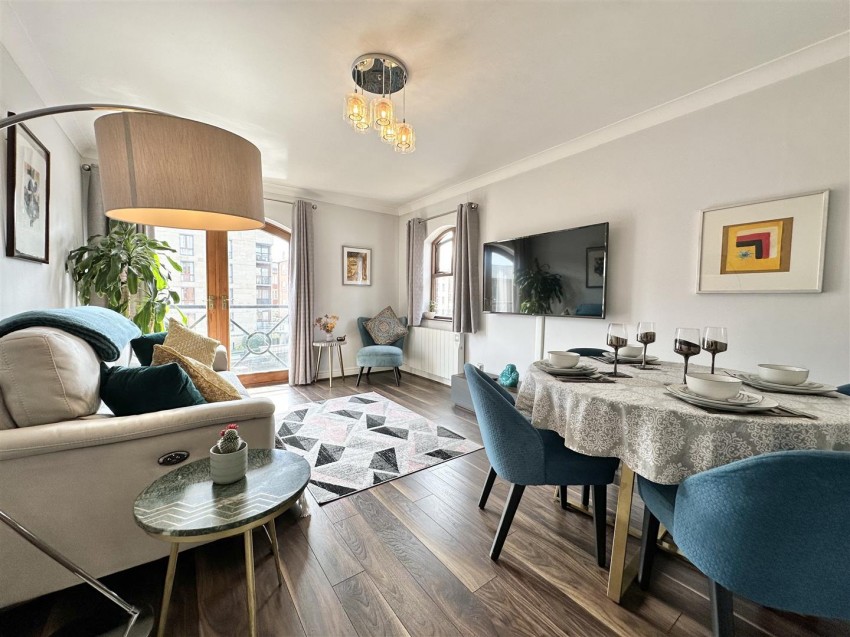 Images for Riverside Court, Leeds