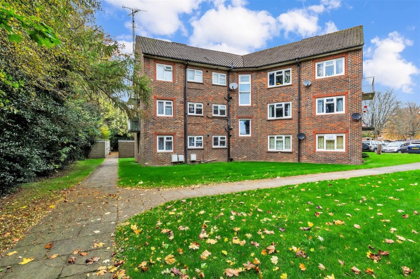 Images for Birches Road, Horsham