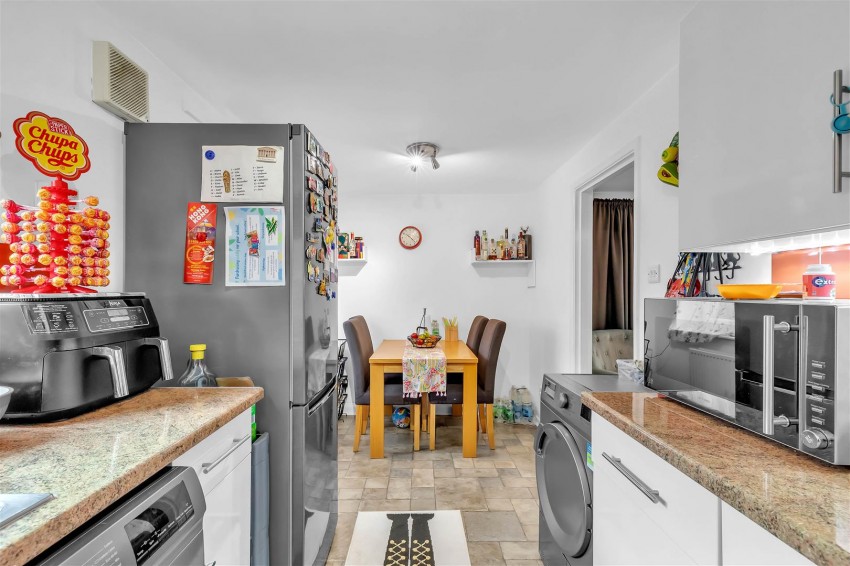 Images for Birches Road, Horsham