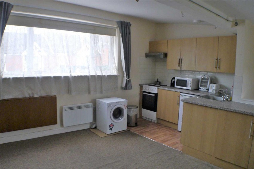 Images for New Broadway,Tarring Road