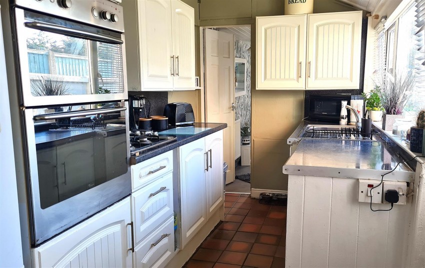 Images for Wrexham Road, Whitchurch