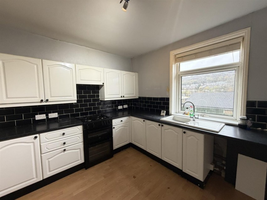 Images for Cromer Grove, Keighley