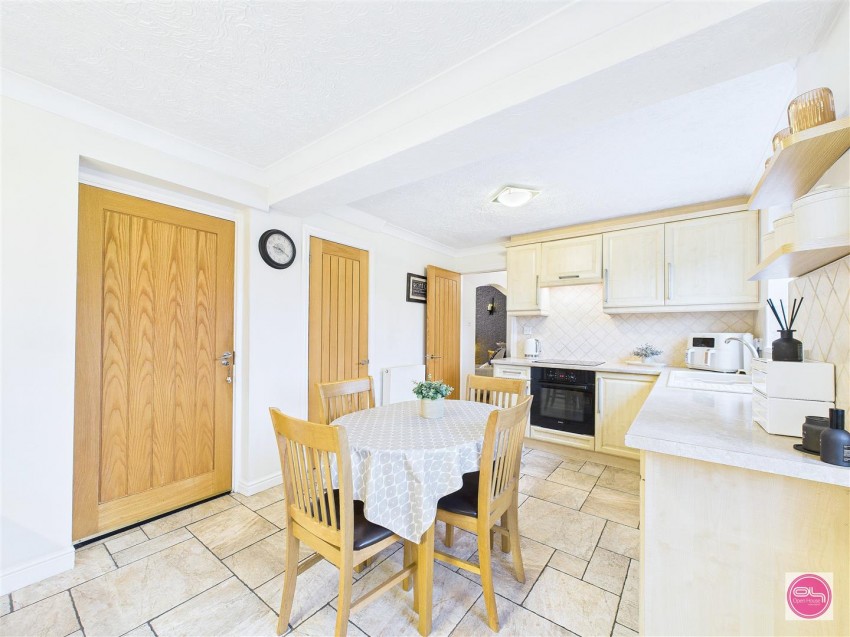 Images for 3, Orchid Close, Stapenhill, Burton Upon Trent, St