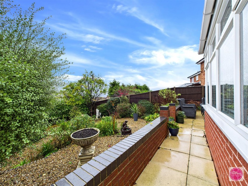 Images for 3, Orchid Close, Stapenhill, Burton Upon Trent, St