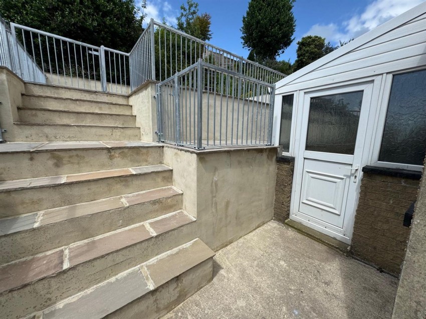 Images for Exley Crescent, Keighley