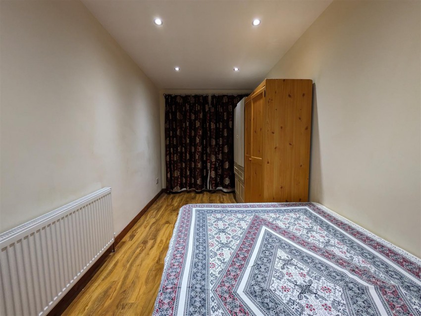 Images for Newnham Gardens, Northolt UB5