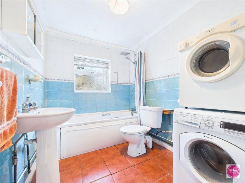 Images for Woods Lane, Burton On Trent