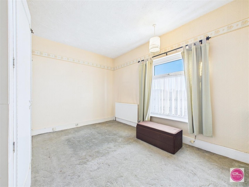 Images for Woods Lane, Burton On Trent