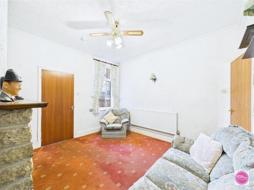 Images for Woods Lane, Burton On Trent