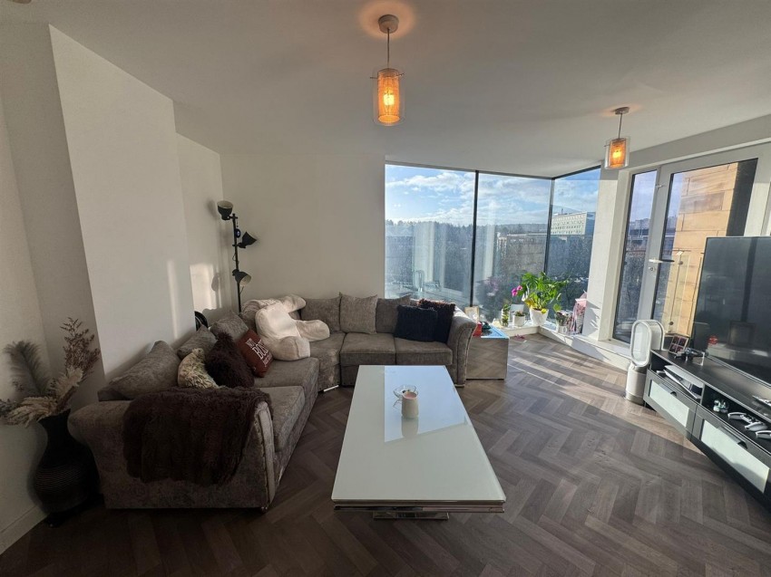 Images for Gatehaus, Leeds Road, Bradford