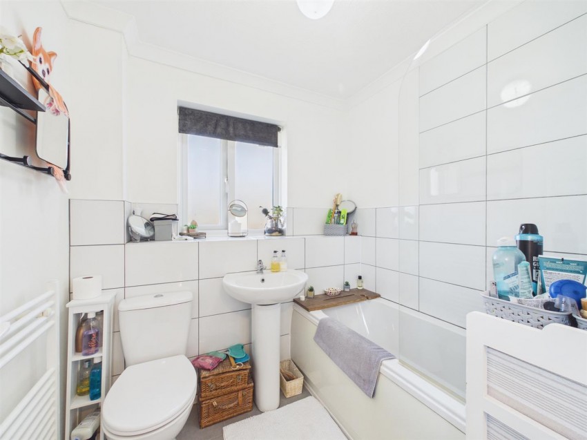 Images for Berry Close, Telscombe Cliffs, Peacehaven