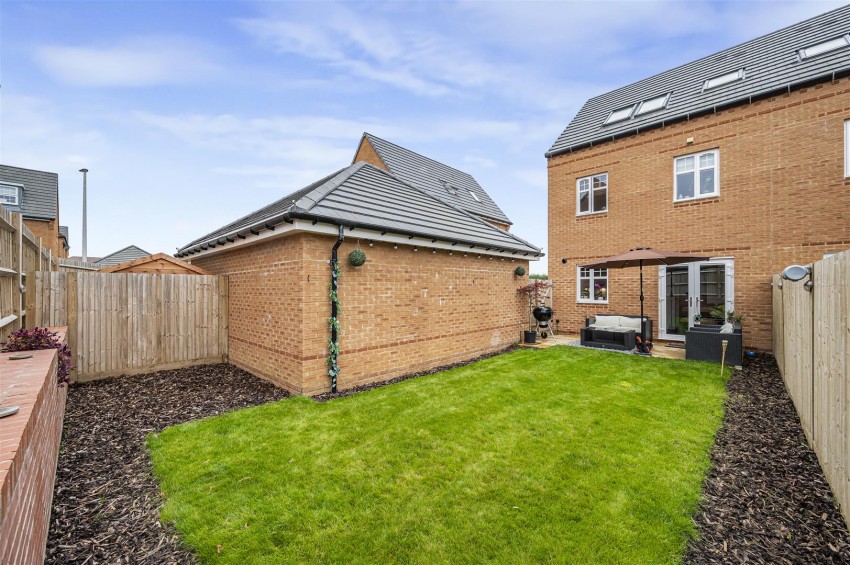 Images for Nuthatch Lane, Peacehaven