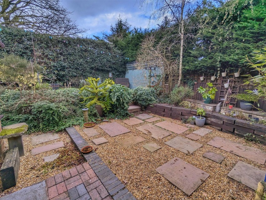 Images for Walnut Drive, Whitchurch