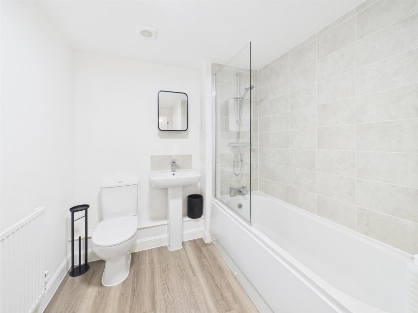 Images for Skylark Avenue, Peacehaven