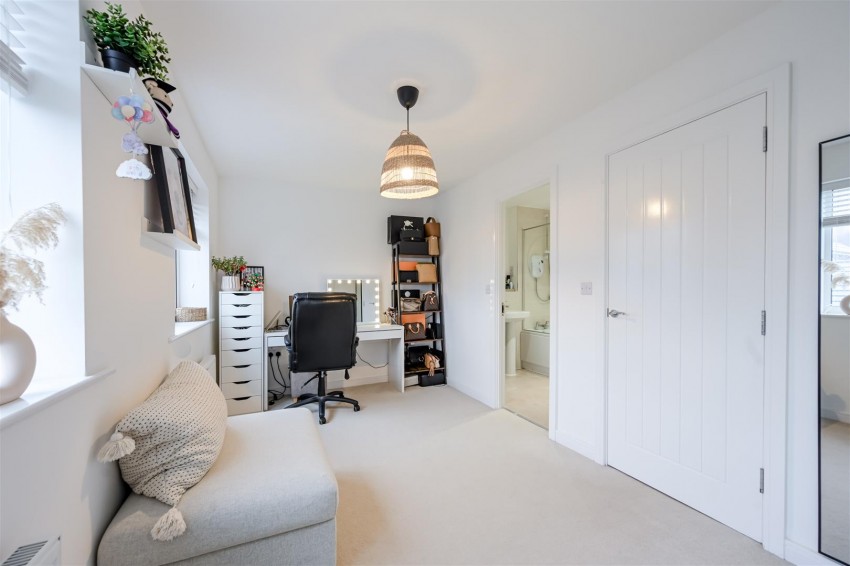 Images for Stirling Road, Midway