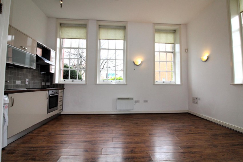 Images for Salisbury Close, Crewe