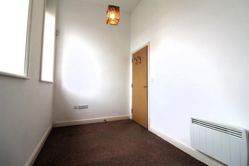 Images for Salisbury Close, Crewe