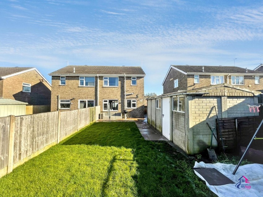 Images for Fifth Avenue, Grantham