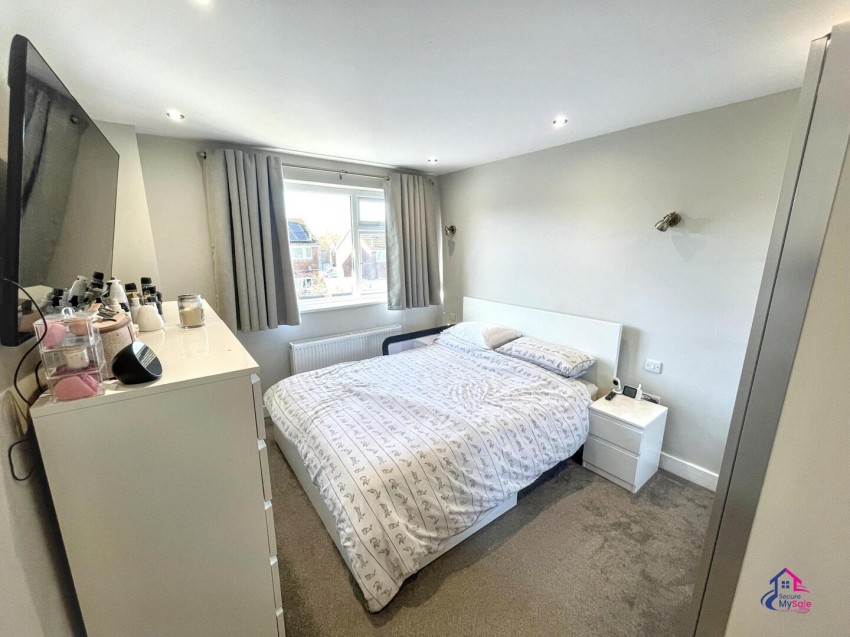 Images for Fifth Avenue, Grantham