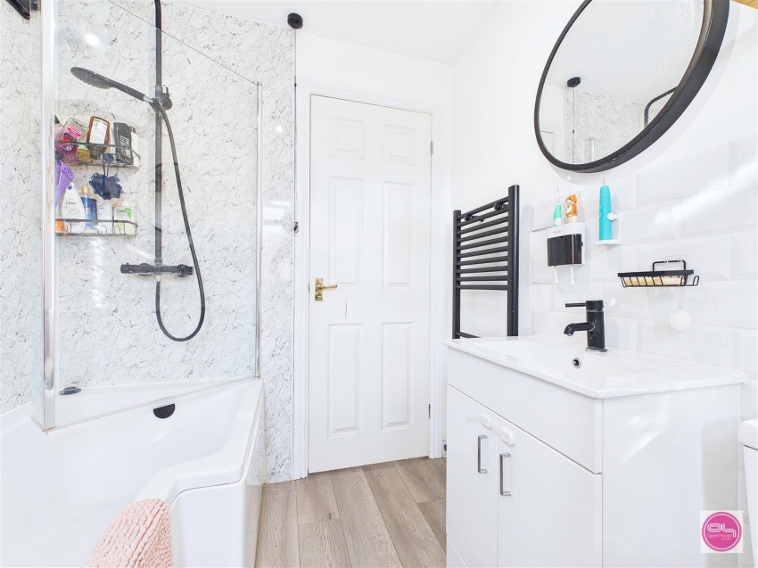 Images for Moncreiff Drive, Stretton, Burton-On-Trent