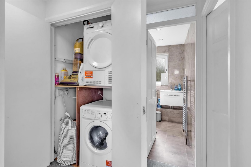 Images for Cotswold Court,,Horsham