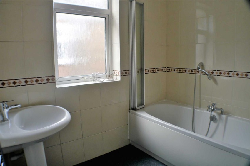 Images for Room 2 Queen Street, Worthing